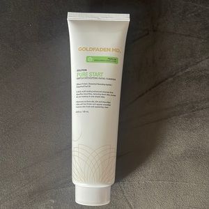 GOLDFADEN MD
Pure Start Detoxifying Facial Cleanser